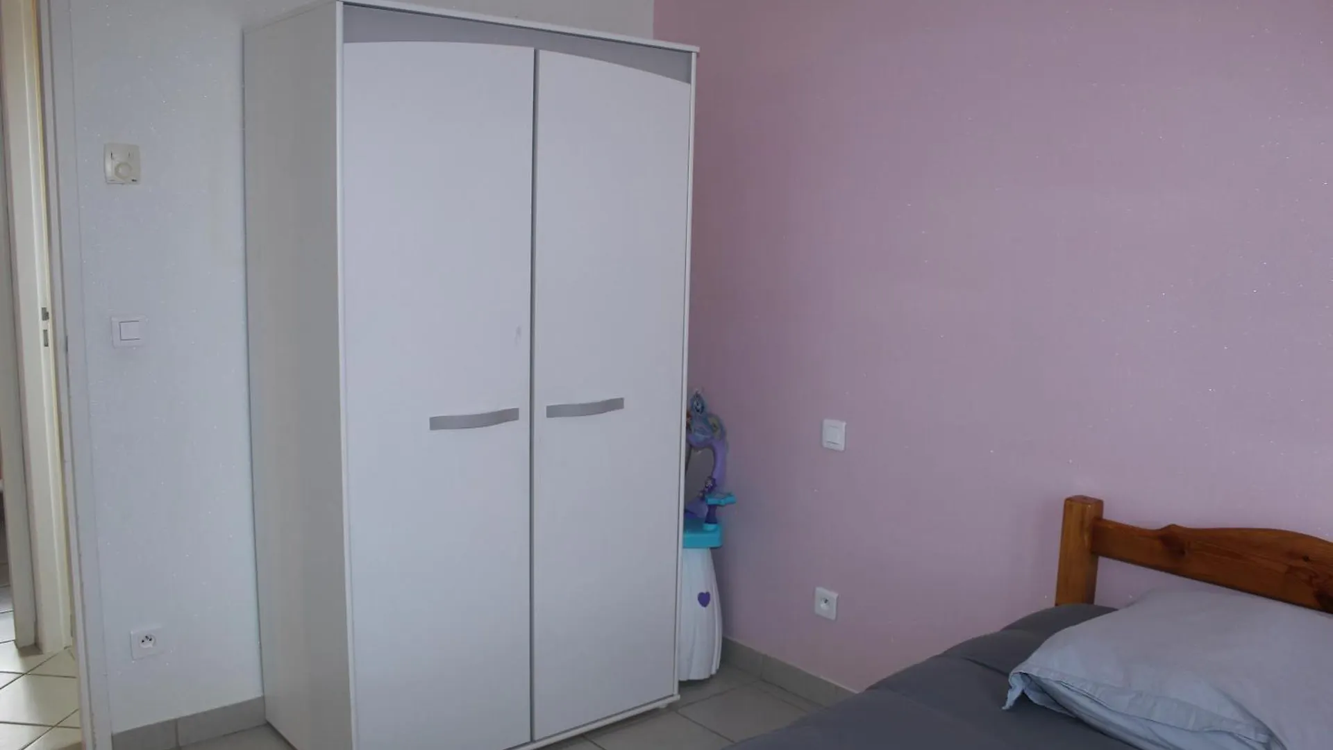 Maison Vue Chaine Des Puys Βίλα Artonne 0*,
